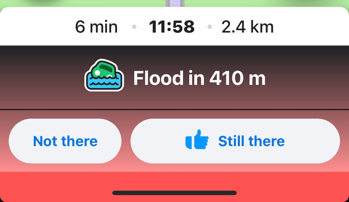 a screenshot from Waze, with a flood warning