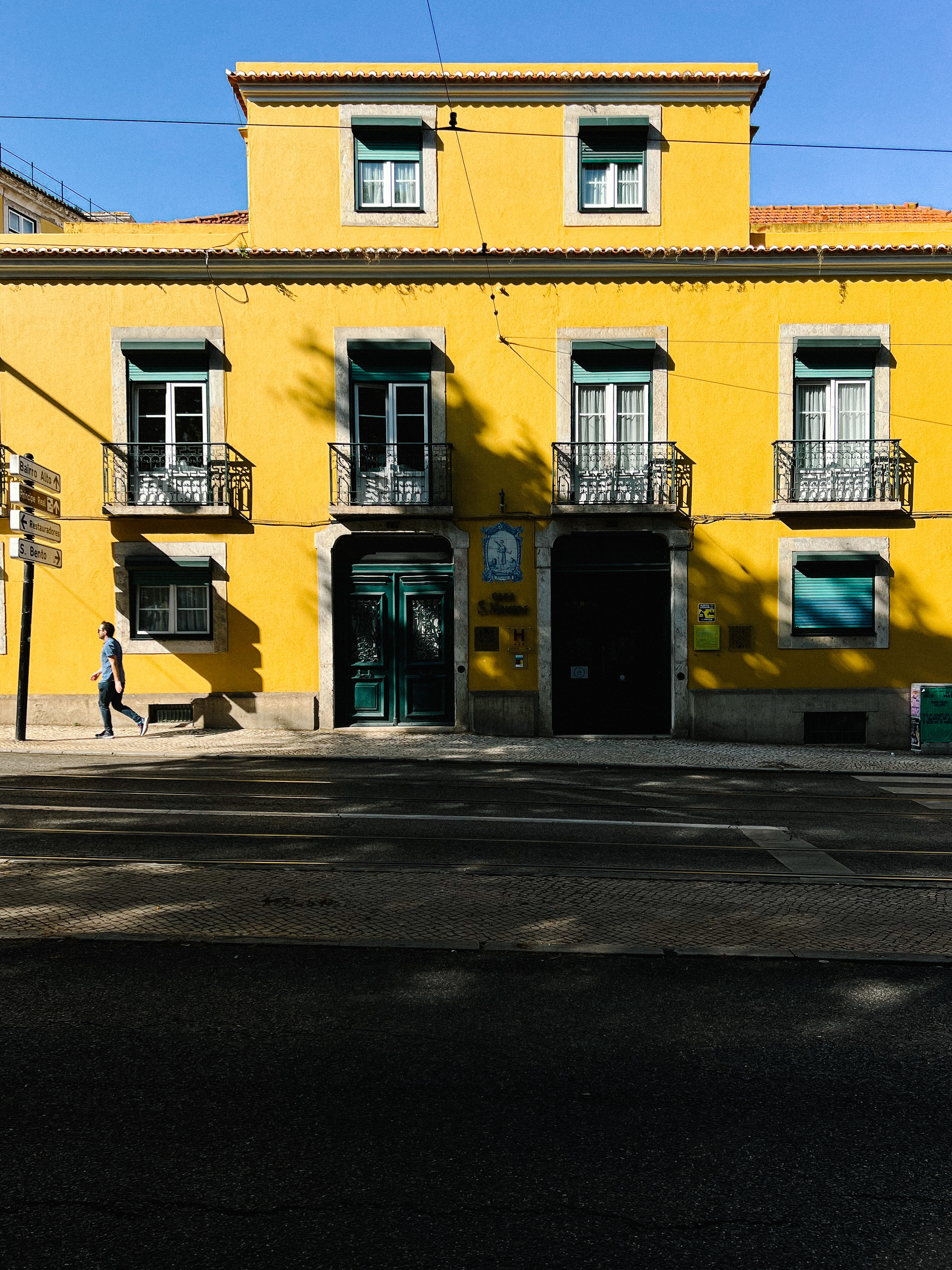 A yellow building. 
